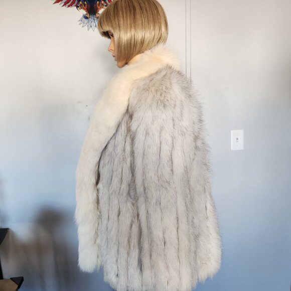 #702 Large Fox blue fox fur coat. - Picture 3 of 4